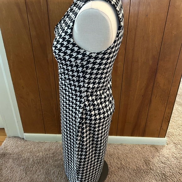 Kardashian Houndstooth Dress Size Medium - Picture 2 of 4